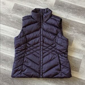 The North Face Women's Dark Gray Quilted Vest, Size Large